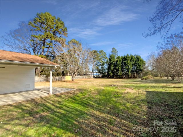 932 Sunset Drive, Salisbury, NC 28147