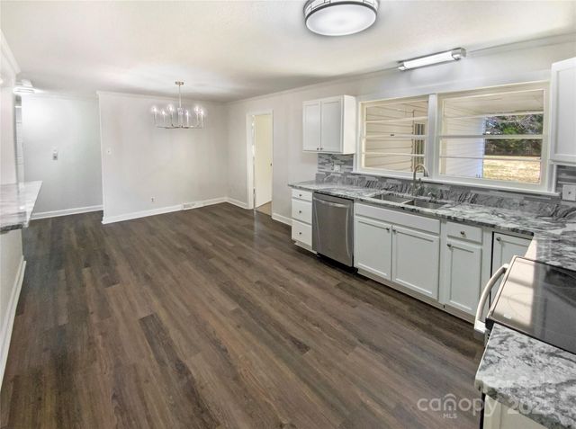 932 Sunset Drive, Salisbury, NC 28147