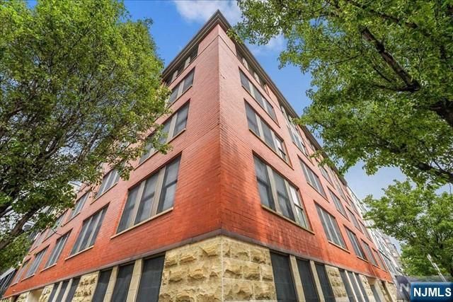 1100 Clinton Street 101, Hoboken, NJ 07030