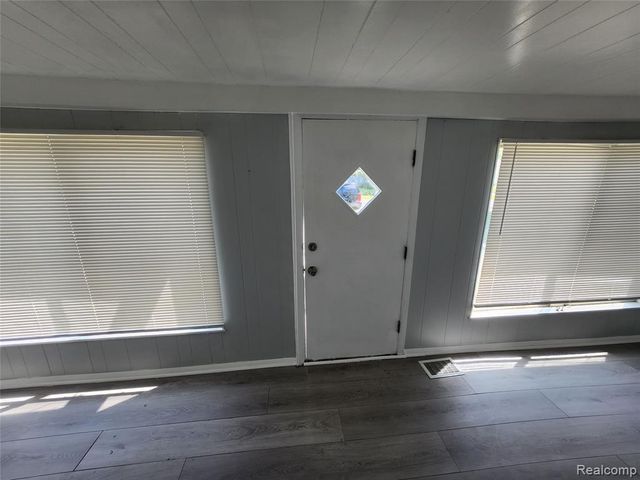 15369 Leona Drive, Redford, MI 48239