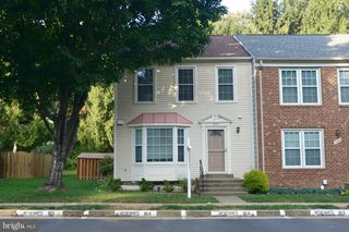 4445 HOLLY AVE, Fairfax, VA 22030