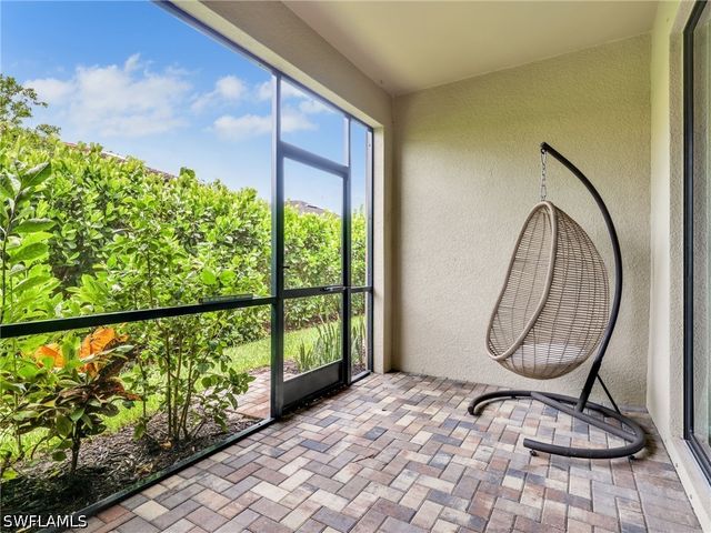 9157 Glenforest DR, Naples, FL 34120