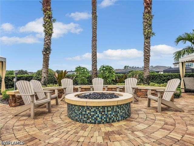 9157 Glenforest DR, Naples, FL 34120