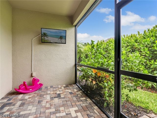 9157 Glenforest DR, Naples, FL 34120