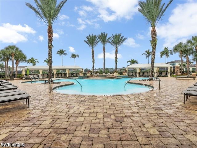 9157 Glenforest DR, Naples, FL 34120
