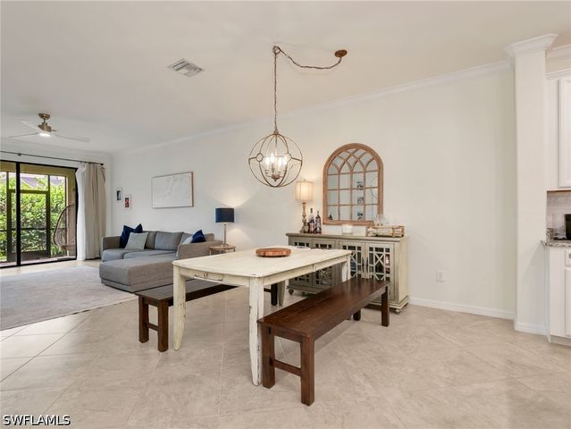 9157 Glenforest DR, Naples, FL 34120