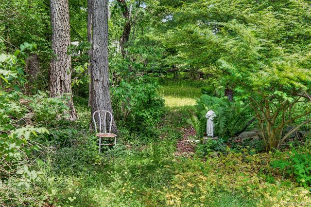 815 Craigville Road, Chester, NY 10918