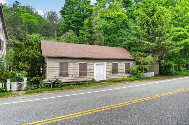 815 Craigville Road, Chester, NY 10918