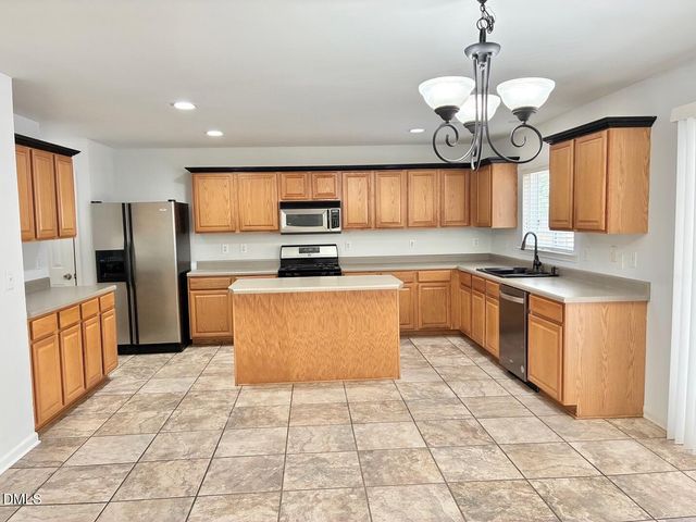 2909 Glade Aster Court, Raleigh, NC 27604