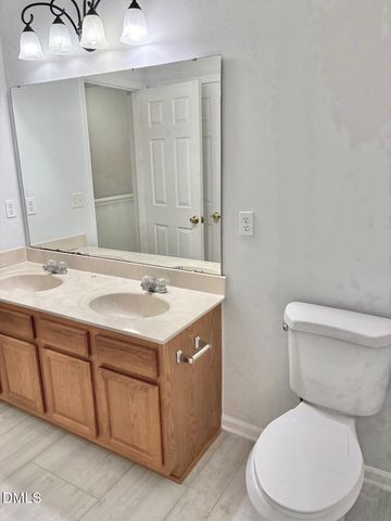 2909 Glade Aster Court, Raleigh, NC 27604