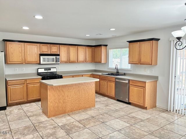 2909 Glade Aster Court, Raleigh, NC 27604