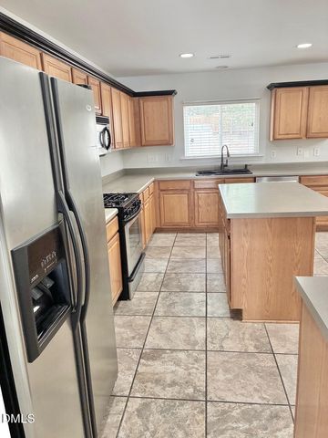 2909 Glade Aster Court, Raleigh, NC 27604