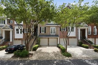 5806 Riverstone Circle 10, Atlanta, GA 30339