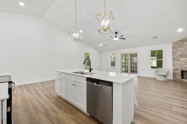 206 Dexter Bend Court, Fountain Inn, SC 29644