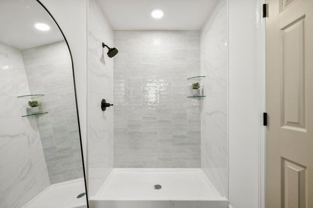 206 Dexter Bend Court, Fountain Inn, SC 29644