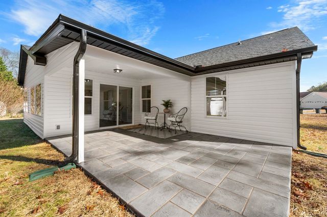 206 Dexter Bend Court, Fountain Inn, SC 29644