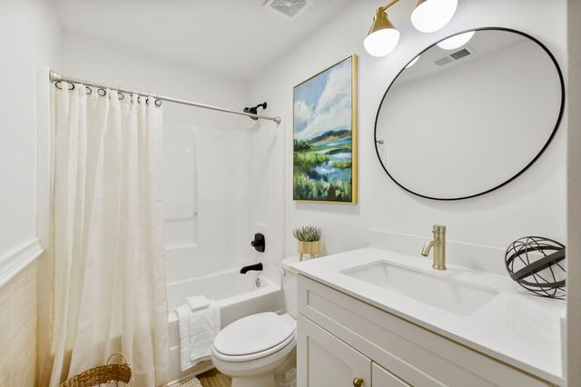 206 Dexter Bend Court, Fountain Inn, SC 29644