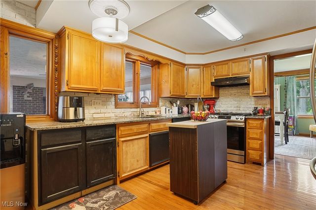 3079 W South Range Road, Columbiana, OH 44408