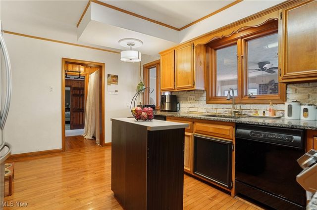 3079 W South Range Road, Columbiana, OH 44408