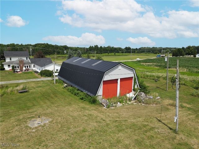 3079 W South Range Road, Columbiana, OH 44408