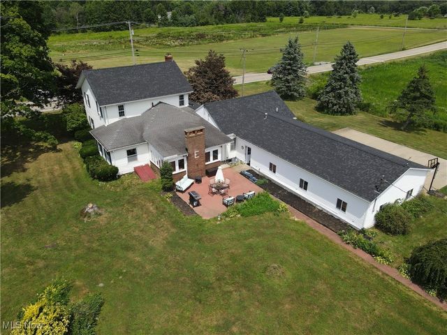 3079 W South Range Road, Columbiana, OH 44408