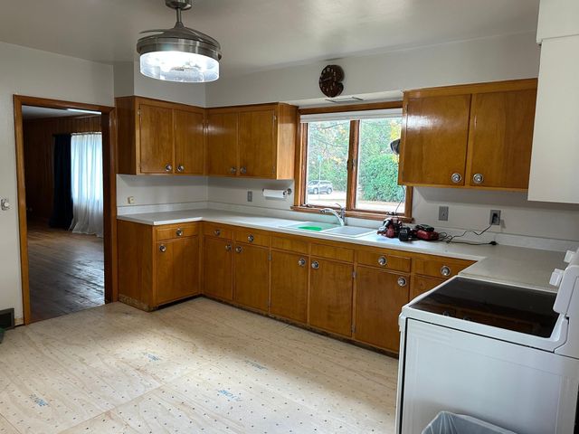 101 N Fayal Avenue, Eveleth, MN 55734