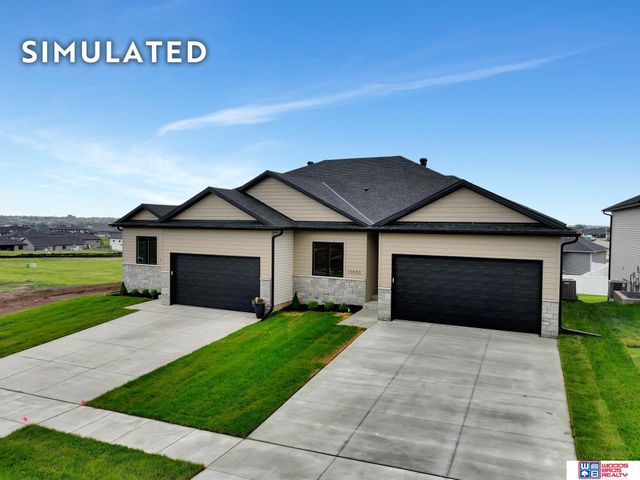 10514 Majestic Lane, Lincoln, NE 68527