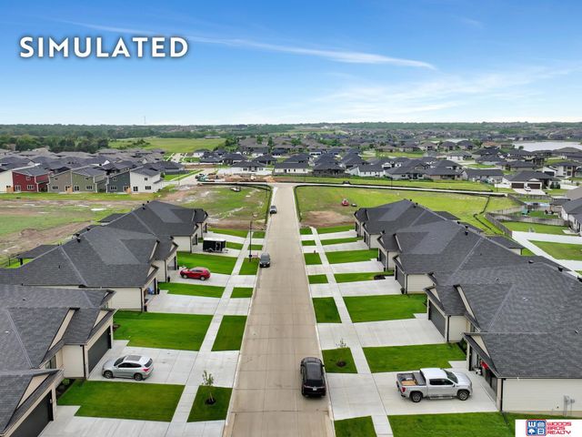 10514 Majestic Lane, Lincoln, NE 68527