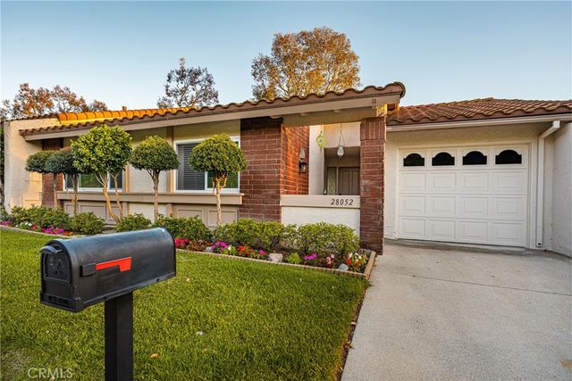 28052 Via Herrera, Mission Viejo, CA 92692