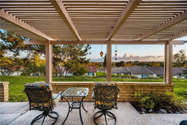 28052 Via Herrera, Mission Viejo, CA 92692