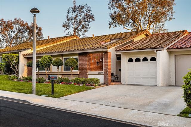 28052 Via Herrera, Mission Viejo, CA 92692