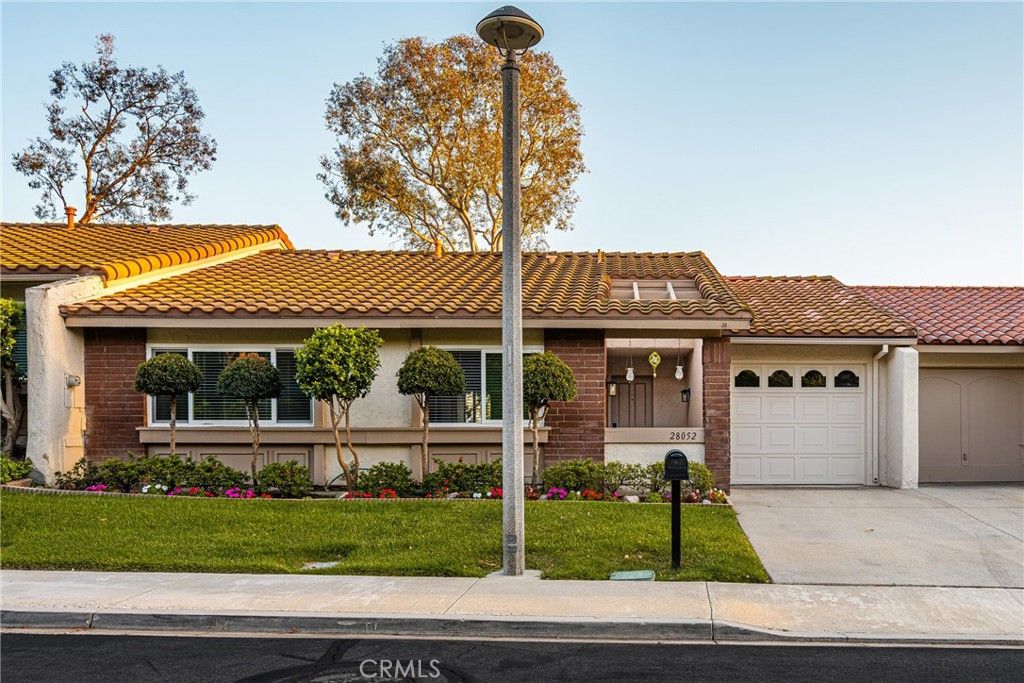 28052 Via Herrera, Mission Viejo, CA 92692