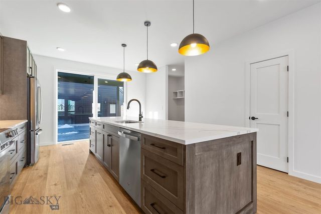 2907 South 27th Ave, Bozeman, MT 59718