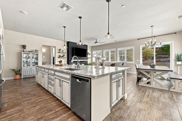 2409 Donnybrook Ct, Lincoln, CA 95648