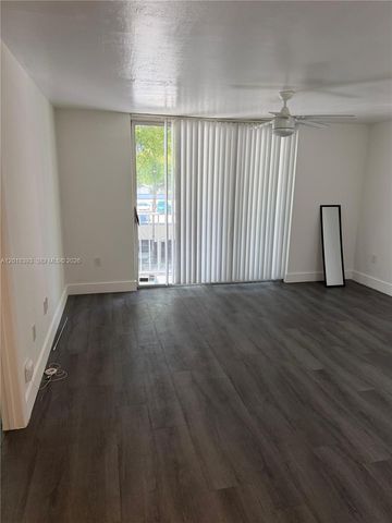 1740 NW N River Dr 325, Miami, FL 33125