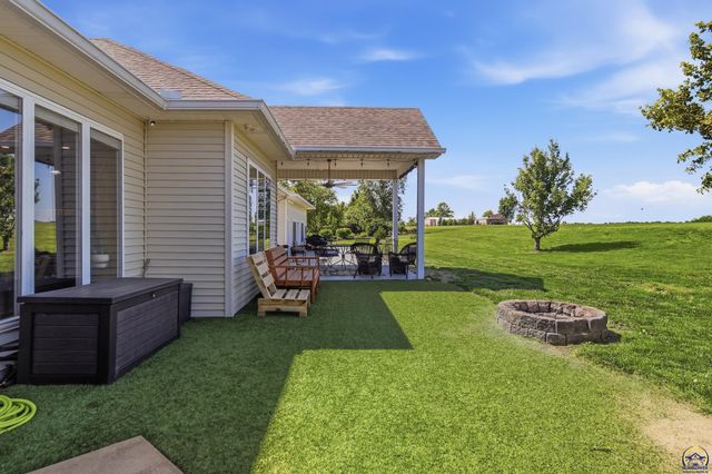 5919 NE Shaffer RD, Topeka, KS 66617