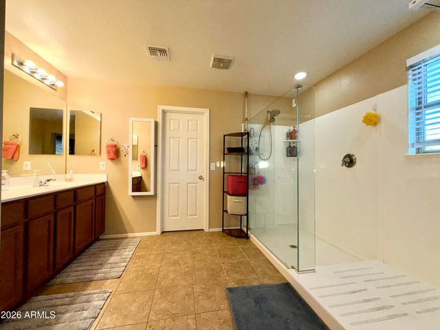 3230 E ROCHELLE Street, Mesa, AZ 85213