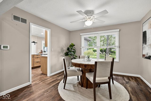 1336 S Heron Drive E, New Palestine, IN 46163