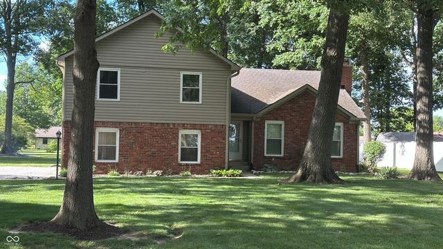 1336 S Heron Drive E, New Palestine, IN 46163