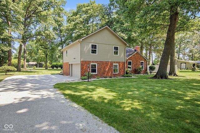 1336 S Heron Drive E, New Palestine, IN 46163