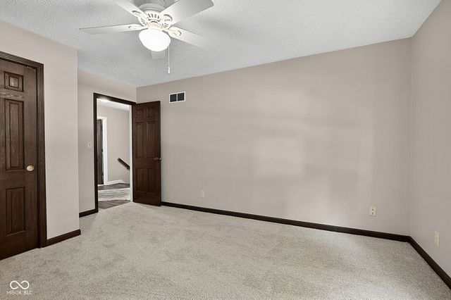 1336 S Heron Drive E, New Palestine, IN 46163