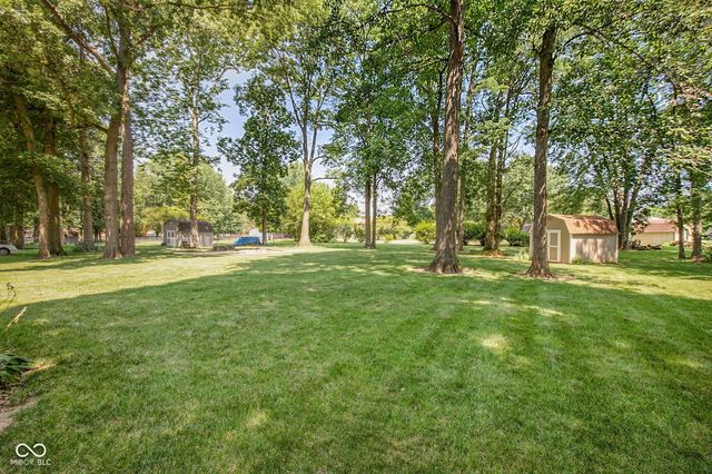 1336 S Heron Drive E, New Palestine, IN 46163
