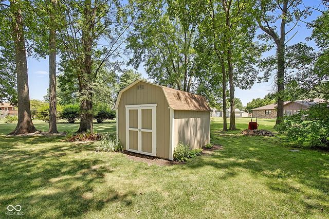 1336 S Heron Drive E, New Palestine, IN 46163