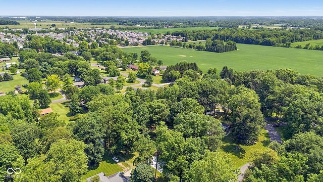 1336 S Heron Drive E, New Palestine, IN 46163