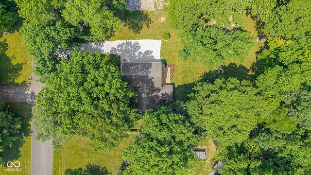 1336 S Heron Drive E, New Palestine, IN 46163
