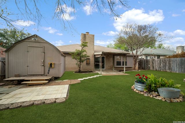 190 High Oak, Universal City, TX 78148