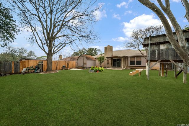 190 High Oak, Universal City, TX 78148