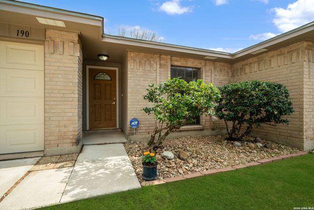 190 High Oak, Universal City, TX 78148