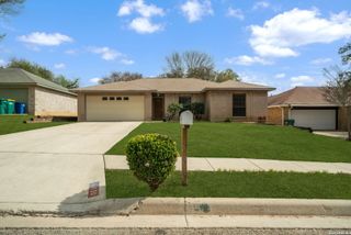 190 High Oak, Universal City, TX 78148