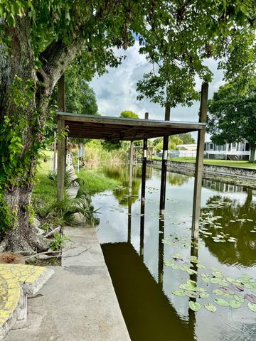 1397 Lake Drive W, Okeechobee, FL 34974